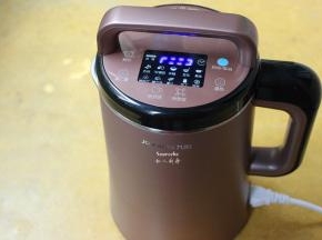 选择热米糊功能即可；PS：每个豆浆不同，操作略有不同。