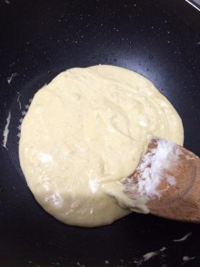 用木铲子拌均匀待用