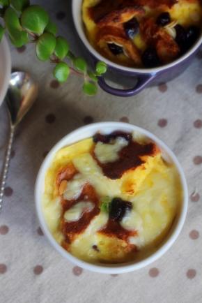 取出撒上芝士，再进炉烤3分钟左右即可出炉享用啦