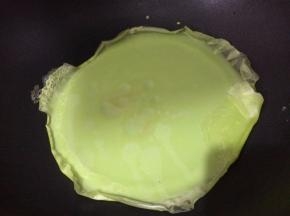 煎成饼取出待用