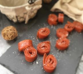 切成小块，就是山楂卷