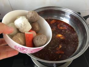 加入自己爱吃的丸子之类的