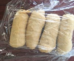 卷起来，盖上保鲜膜再次松弛15分钟