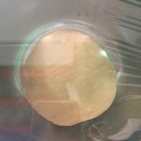 滚远，盖上保鲜膜进行基础发酵