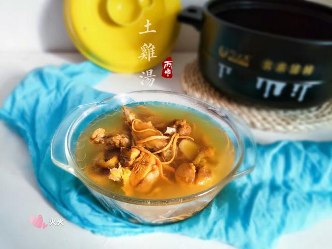 虫草花煲鸡汤