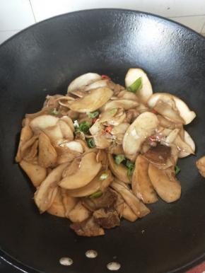 放点葱花就可出锅了