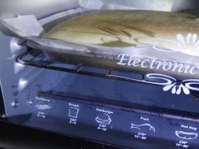 烤箱预热5分钟，中层，上下火175℃，30分钟。