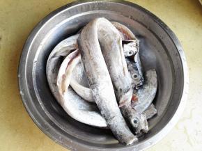 3.	用清水冲洗干净，