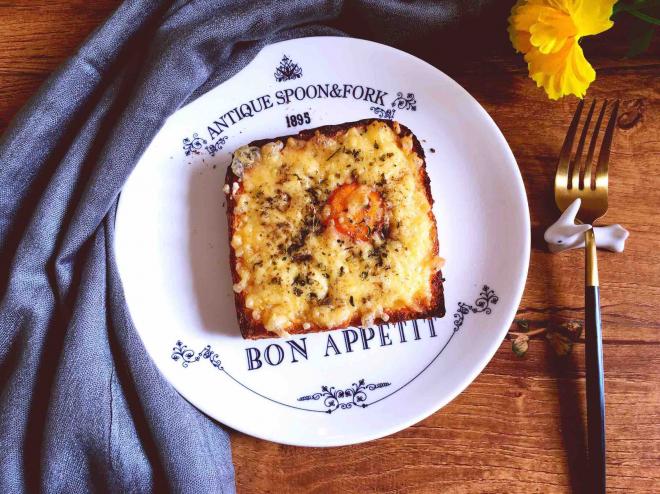 鸡蛋芝士土司面包