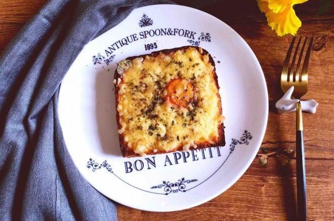 鸡蛋芝士土司面包