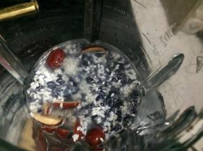 再加入适量的清水