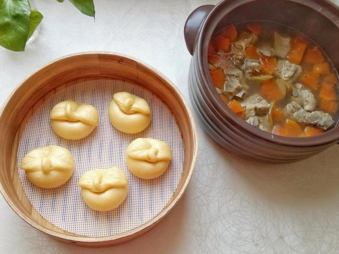 平安果花卷&木瓜排骨汤