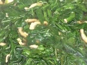 煮好的枸杞叶瘦肉汤