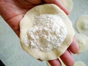 放入馅料