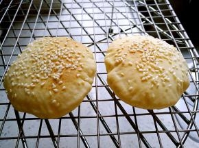 上色均匀后即可出炉冷却