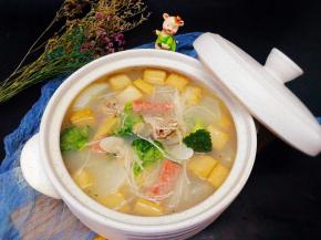 底下垫上硅胶垫，上桌