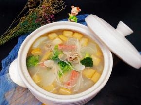 底下垫上硅胶垫，上桌