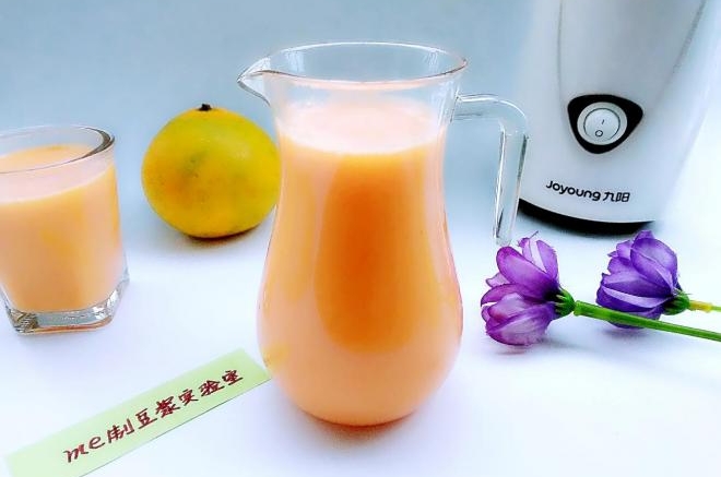 胡萝卜橘子豆浆