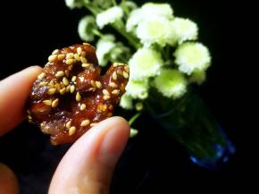 是不是很晶莹剔透哪，看着就想吃吧，美味又健脑，快快做起来吧！