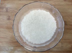 糯米提前浸泡4小时以上；