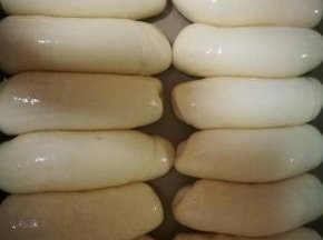 发酵到2 倍大后，刷上鸡蛋液，预热烤箱，我换了个长帝烤箱，温度偏低，于是我用了190度，上下火27分钟左右，个人依据自己烤箱具体设定温度
