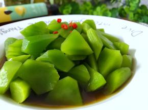 清凉爽口的一道小菜。