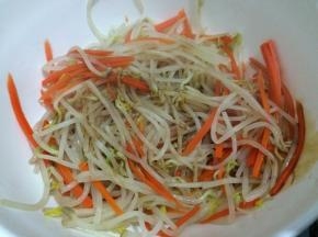 拌入适量的生抽待用