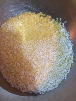 然后加水浸泡，可以前一天晚上浸泡好