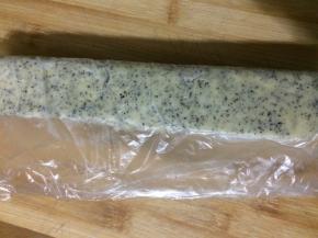 然后从模具取出来