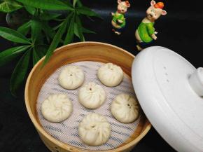 依次全部完成，放蒸笼里二次发酵