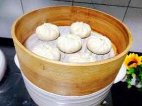 二发好的包子一起上锅