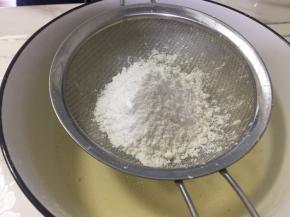 筛入低粉、奥利奥饼干粉