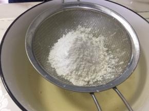 筛入低粉、奥利奥饼干粉