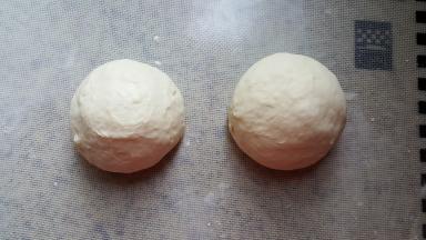 6.分别揉圆备用。