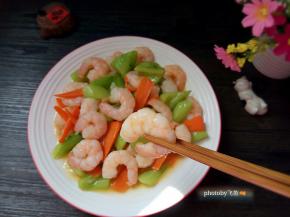 口感清新，爽滑鲜美。