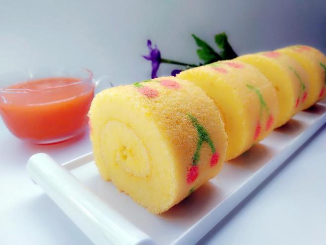 手绘樱桃蛋糕卷