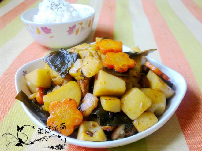 土豆海带炖猪肉