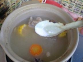 加少许鸡精提鲜。