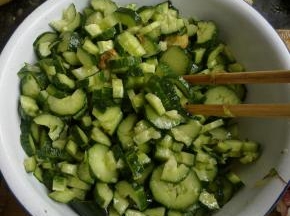 再倒入些花椒油拌匀。