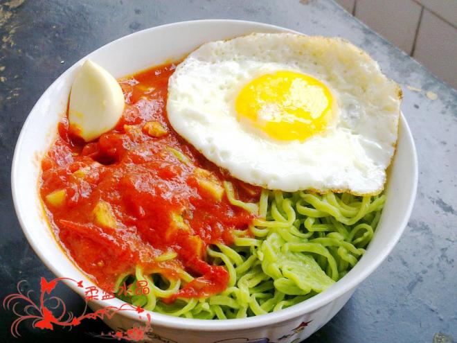 西红柿菠菜面