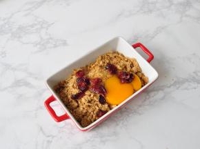 再放入一小把蔓越莓干