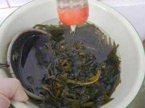 把海带丝过两次凉水。