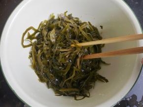 以上调料全部用筷子搅拌均匀。