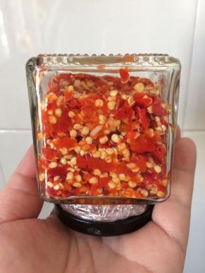 盖上盖子倒扣，然后放入冰箱冷藏即可。