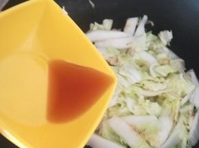 加入一点料酒。