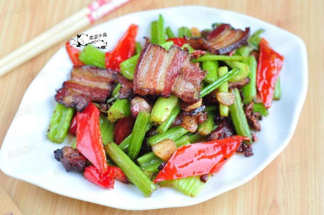 西芹炒腊肉