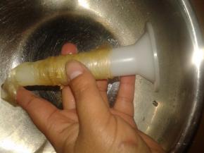 然后套进灌肠器里