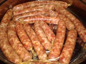 吹24小时后放进锅里，用冷水蒸