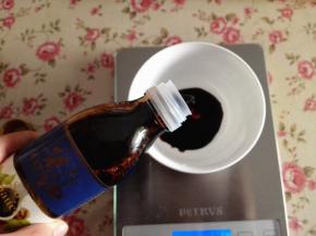 7.	炖肉的时候，开始调肉松的酱汁，