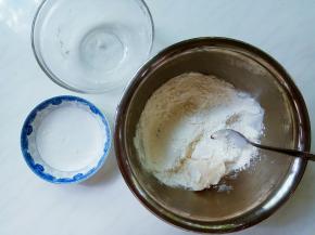 油酥,B用料混合一起。